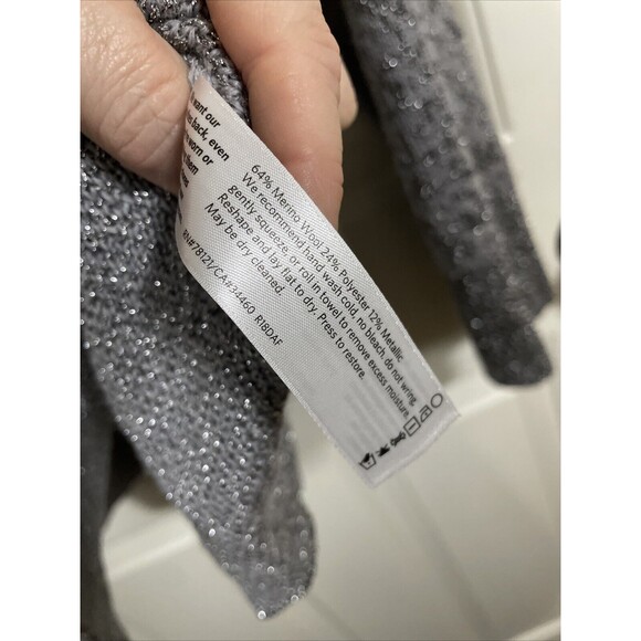 Eileen Fisher Knit metallic silver sweater size M Wool Blend Tiny Flaw Mended - Picture 6 of 9